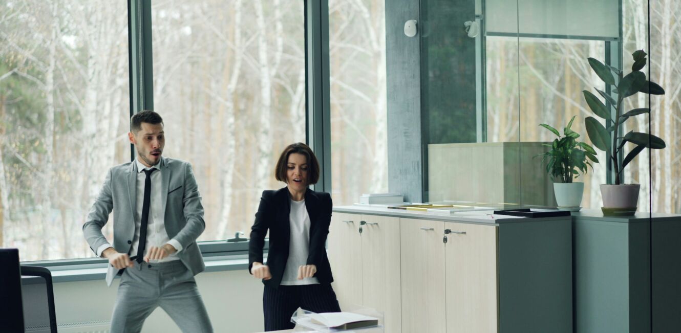 Headerbild_Bewegung im Buero